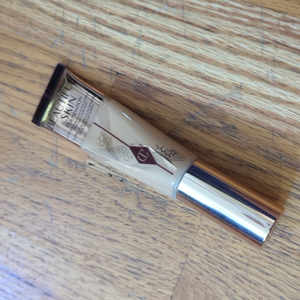 Charlotte Tilbury Beautiful Skin Foundation in 7 cool
